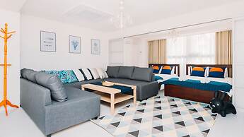 Higobashi AFP Luxury Apartment