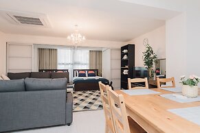 Higobashi AFP Luxury Apartment