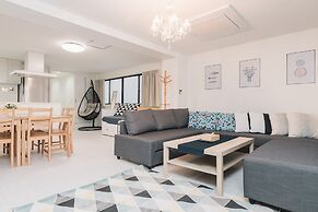 Higobashi AFP Luxury Apartment