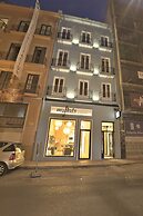 MyFlats Luxury Downtown