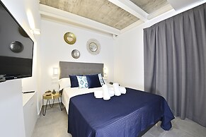 MyFlats Luxury Downtown