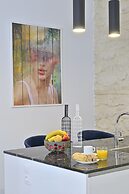 MyFlats Luxury Downtown