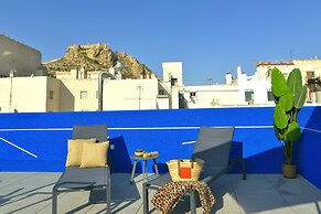 MyFlats Luxury Downtown