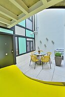 MyFlats Luxury Downtown