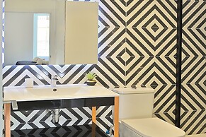 MyFlats Luxury Downtown