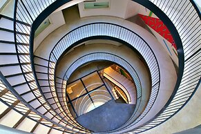 MyFlats Luxury Downtown