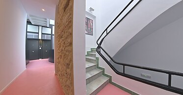 MyFlats Luxury Downtown