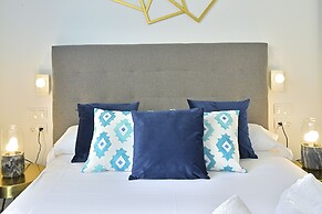 MyFlats Luxury Downtown