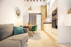 MyFlats Luxury Downtown