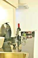 MyFlats Luxury Downtown