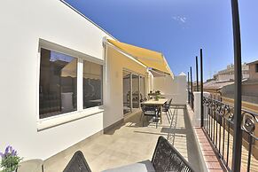 MyFlats Luxury Downtown