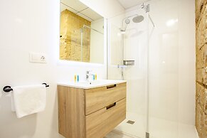 MyFlats Luxury Downtown