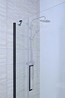 MyFlats Luxury Downtown