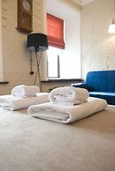 Emigrants on Fontanka