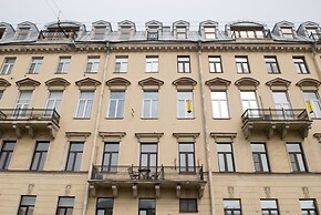 Emigrants on Fontanka