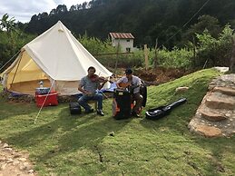 Ankroet Camp Da Lat