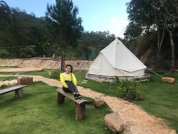 Ankroet Camp Da Lat