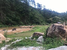 Ankroet Camp Da Lat