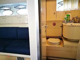 Desirè Charming House Boat