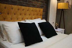 Nova Park Hotel & Suite