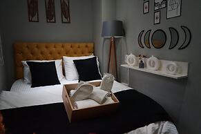 Nova Park Hotel & Suite