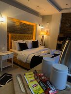 Nova Park Hotel & Suite