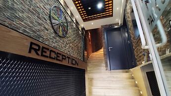 Nova Park Hotel & Suite