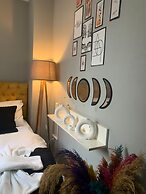 Nova Park Hotel & Suite