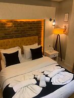 Nova Park Hotel & Suite