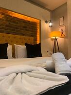 Nova Park Hotel & Suite