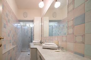 Montebello Elegant by Mmega