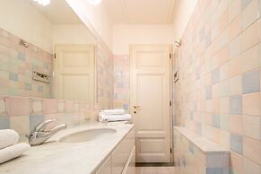 Montebello Elegant by Mmega