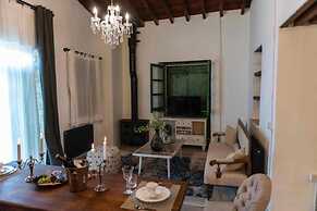 Oinou Strata - Adults Only