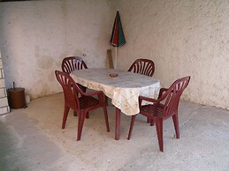 Cozy 4 Person Apartment Marija