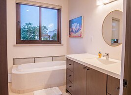 Casa Del Gallo 2 BR by Casago