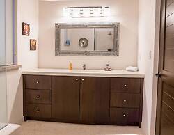 Casa Del Gallo 2 BR by Casago