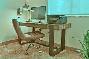 GrandStay Hotel & Suites