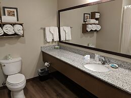 GrandStay Hotel & Suites