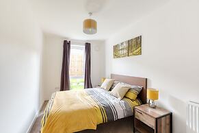 Modern 2 Bed Apartment in Central City