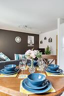 Modern 2 Bed Apartment in Central City