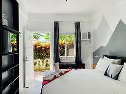 Dive Batanes Lodge and Restaurant