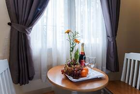 Senses Central Hotel