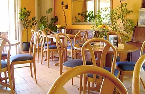 Stadt Cafe Pension Grünstadt