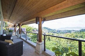 4-BR Seaview Villa with Large Pool at Surin Beach