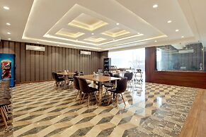 Capital O 30351 S B Excellency