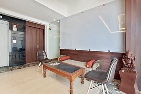 Capital O 30351 S B Excellency