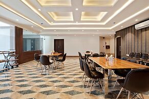 Capital O 30351 S B Excellency