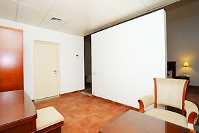 Capital O 29855 Island Inn