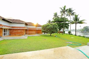 Capital O 29855 Island Inn