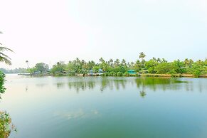 Capital O 29855 Island Inn